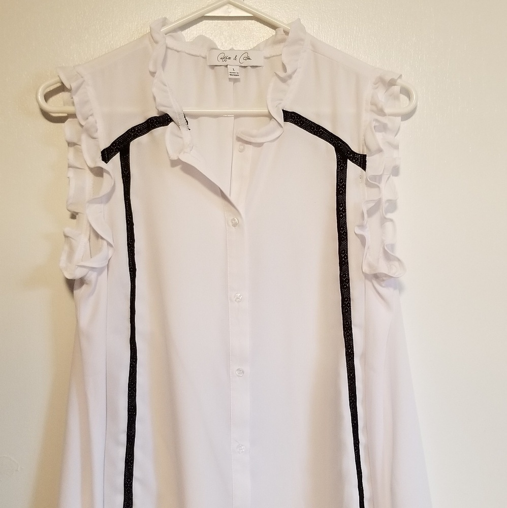 Womans sleeveless blouse